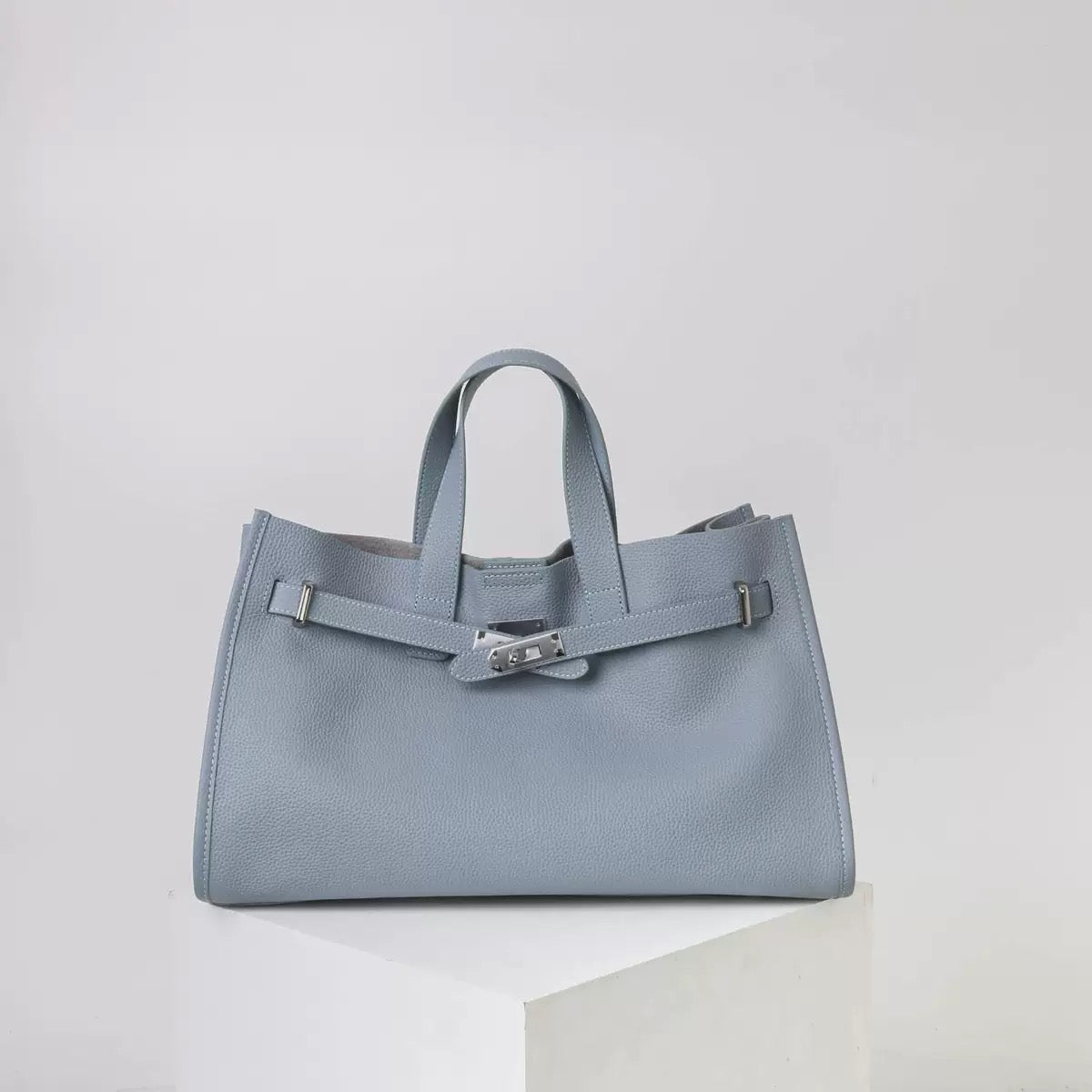 LOHA | LIGHT BLUE LARGE TOTE BAG