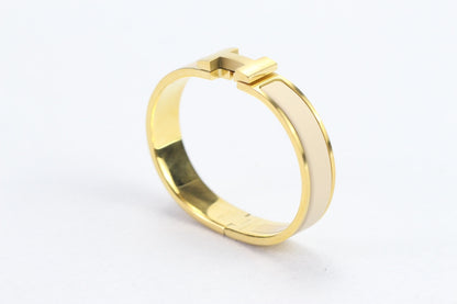 H HIGH QUALITY BRACELET