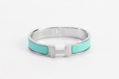 H HIGH QUALITY BRACELET