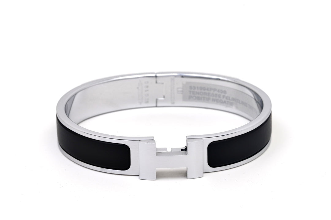 H HIGH QUALITY BRACELET