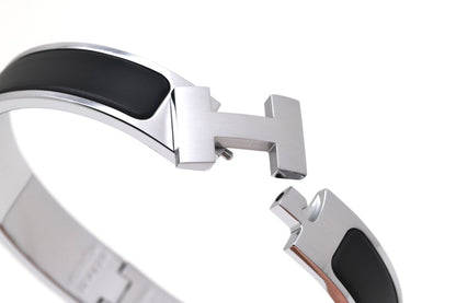 H HIGH QUALITY BRACELET