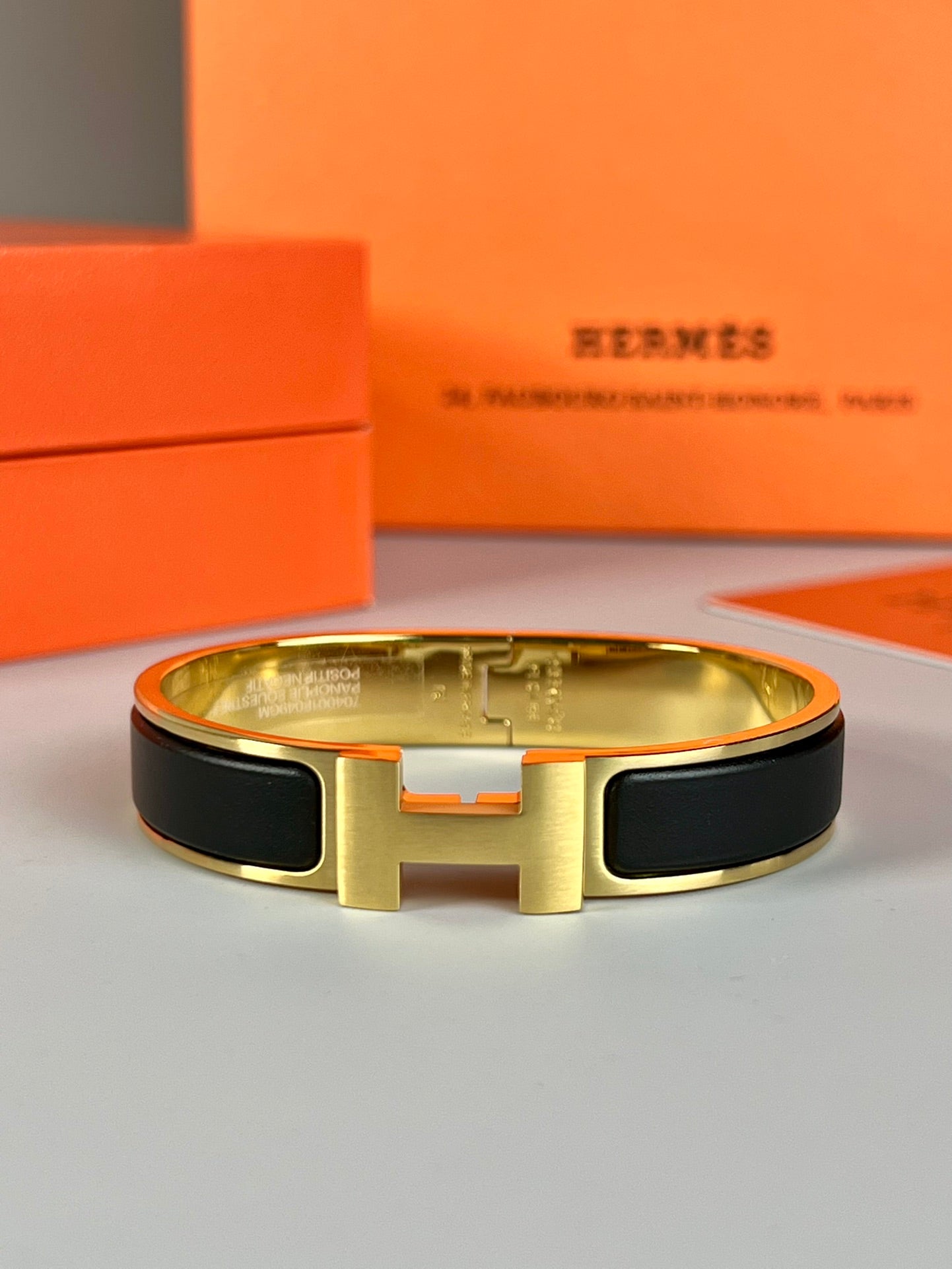 H HIGH QUALITY BRACELET